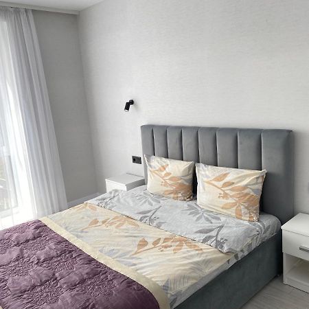 Люкс Для Вибагливих В Центрі 루치크 외부 사진